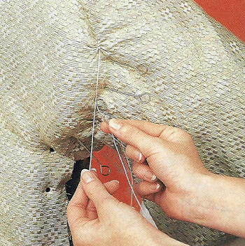 Chesterfield Sofa aufarbeiten: Materialien und Werkzeuge