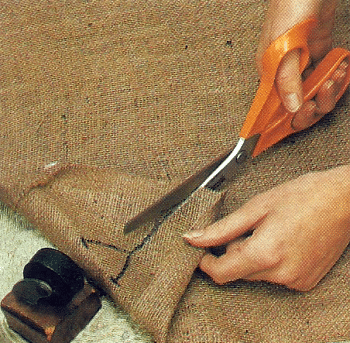 Chesterfield Sofa aufarbeiten: Materialien und Werkzeuge