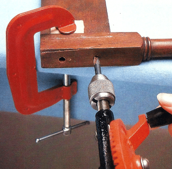 Möbel neu leimen: Anleitung für eine sichere Reparatur
