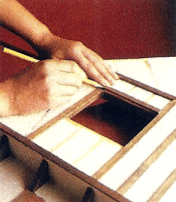 Selbstgebautes Puppenhaus DIY Anleitung & einzigartige Ideen 