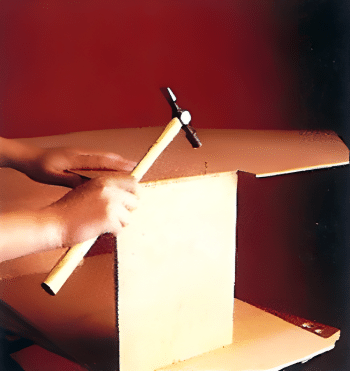 Selbstgebautes Puppenhaus DIY Anleitung & einzigartige Ideen 
