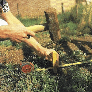 Einfache Treppenstufen für Garten und Terrasse anlegen