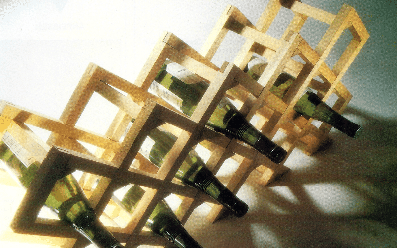 Weinregal aus Holz. Perfekte Lagerung für Ihre Weinsammlung