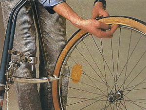 Erste Hilfe für platte Fahrrad Reifen