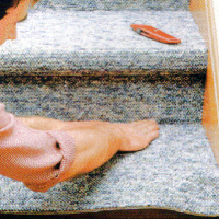 Treppenstufen mit Teppichboden belegen, Anleitung